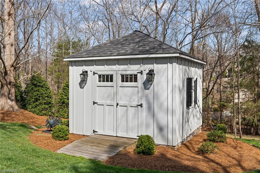 1212 Sturbridge Avenue High Point, NC 27262 - Photo 40 of 44