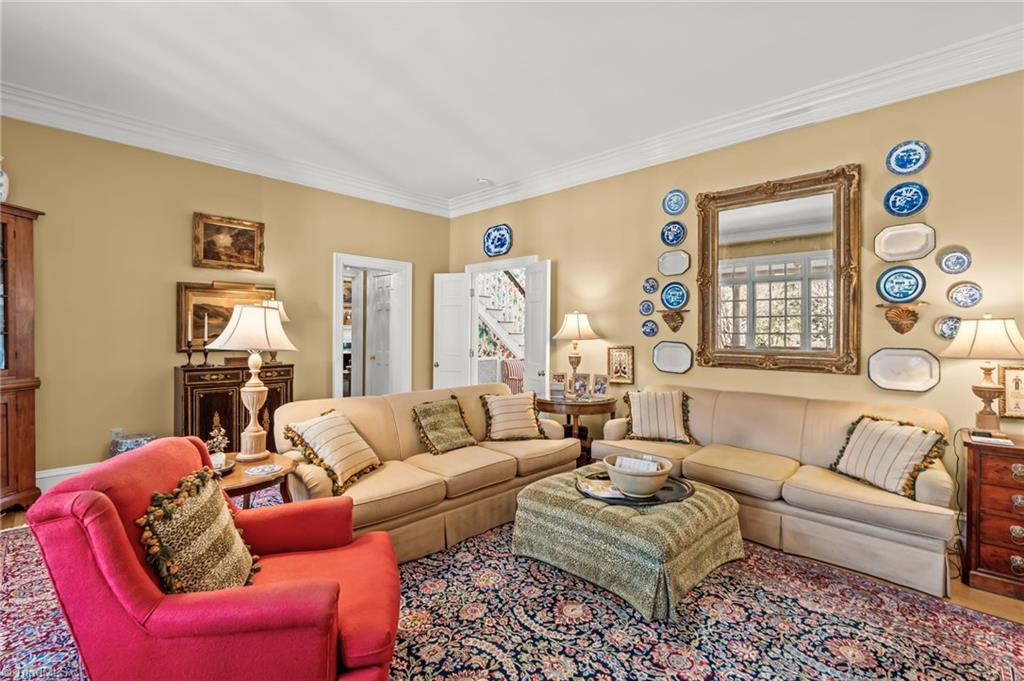 1212 Sturbridge Avenue High Point, NC 27262 - Photo 10 of 44