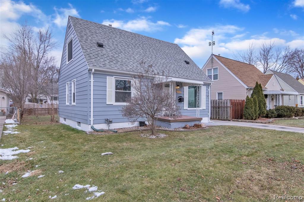 134 Massoit Street Clawson, MI 48017 - Photo 3 of 39