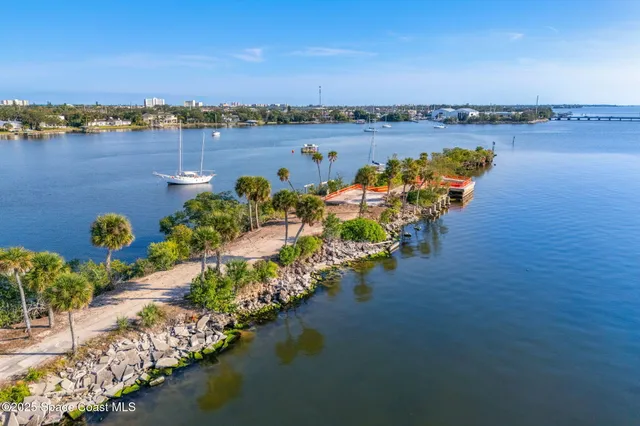 $7,000,000 | 11680 Point Drive, Merritt Island, FL 32952