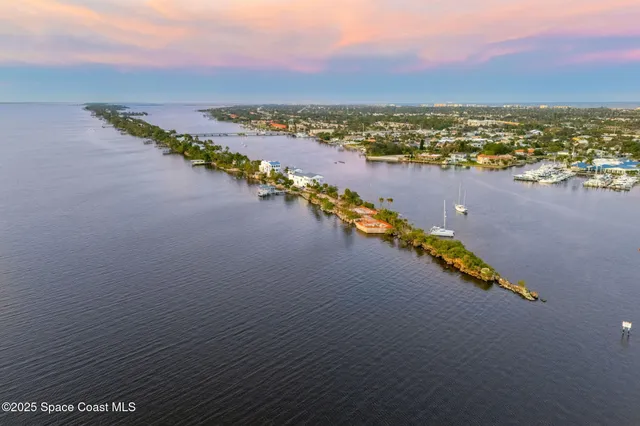 $7,000,000 | 11680 Point Drive, Merritt Island, FL 32952