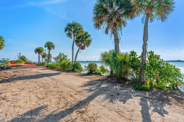$7,000,000 | 11680 Point Drive, Merritt Island, FL 32952