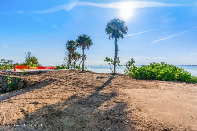 $7,000,000 | 11680 Point Drive, Merritt Island, FL 32952