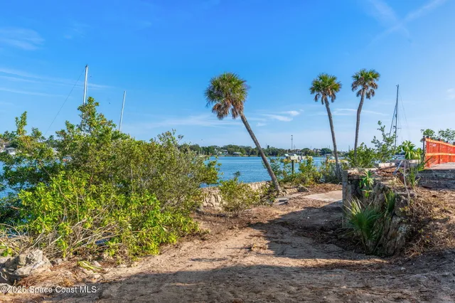 $7,000,000 | 11680 Point Drive, Merritt Island, FL 32952