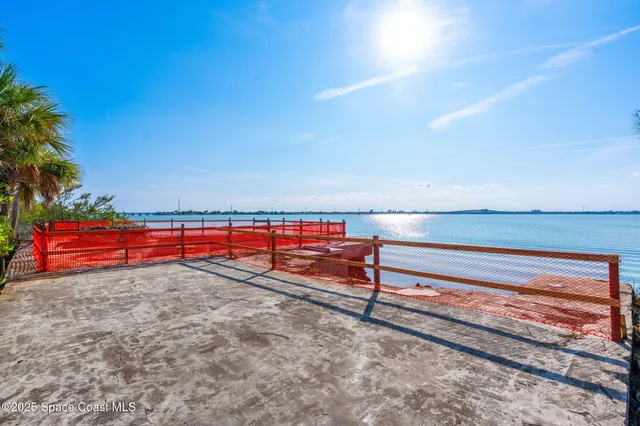 $7,000,000 | 11680 Point Drive, Merritt Island, FL 32952