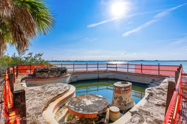 $7,000,000 | 11680 Point Drive, Merritt Island, FL 32952
