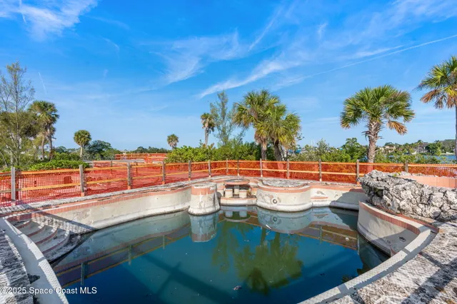 $7,000,000 | 11680 Point Drive, Merritt Island, FL 32952