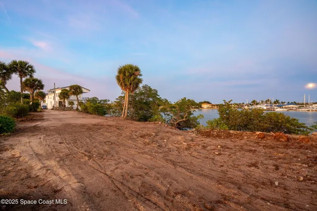 $7,000,000 | 11680 Point Drive, Merritt Island, FL 32952