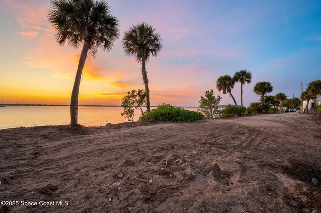 $7,000,000 | 11680 Point Drive, Merritt Island, FL 32952