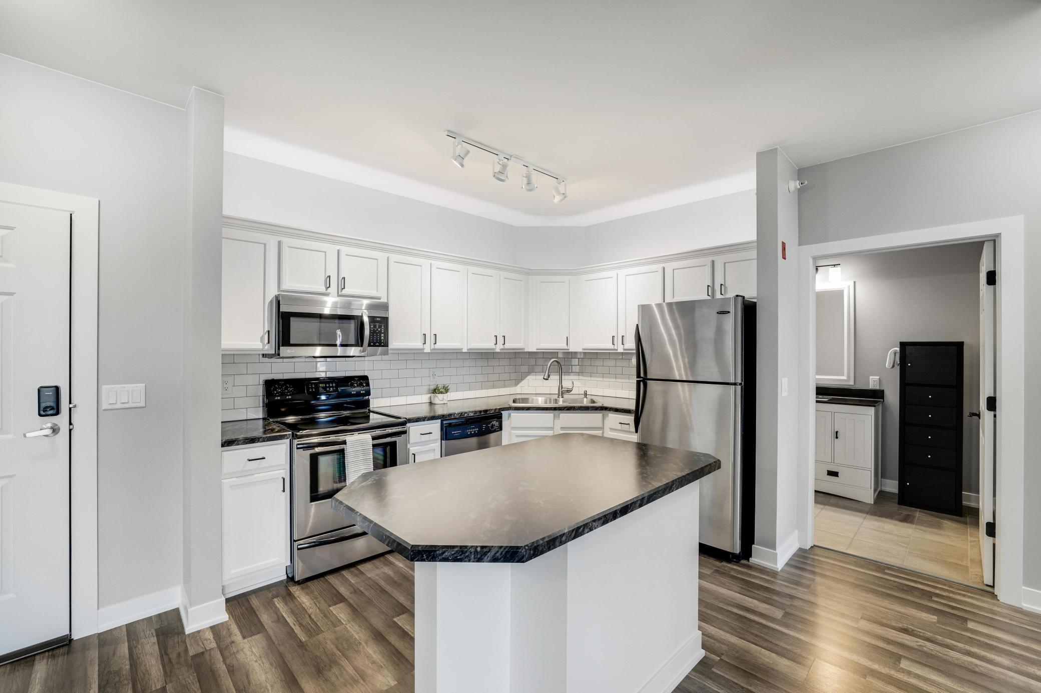 114200 Hundertmark Road, Unit 411 Chaska, MN 55318 - Photo 1 of 26