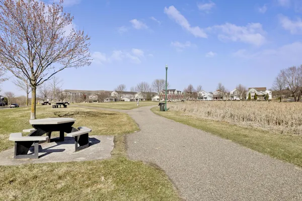 $174,900 | 114200 Hundertmark Road, Unit 411, Chaska, MN 55318