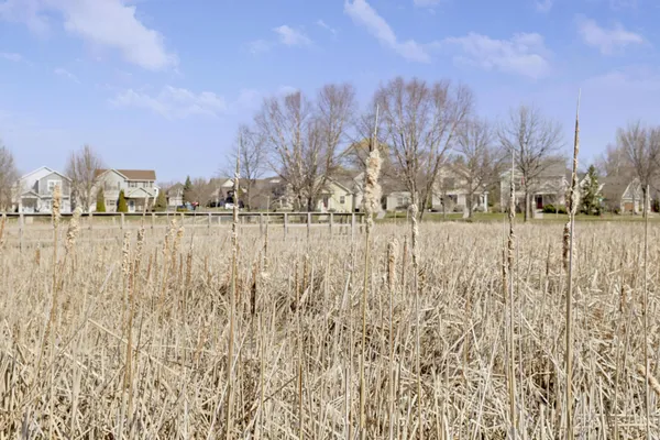 $174,900 | 114200 Hundertmark Road, Unit 411, Chaska, MN 55318