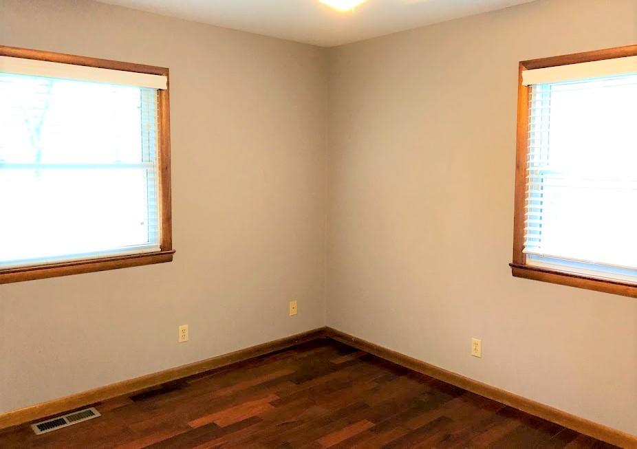 823 West Outer Drive Oak Ridge, TN 37830 - Photo 20 of 40 Bedroom 3