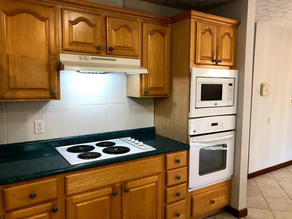 823 West Outer Drive Oak Ridge, TN 37830 - Photo 10 of 40 Kitchen