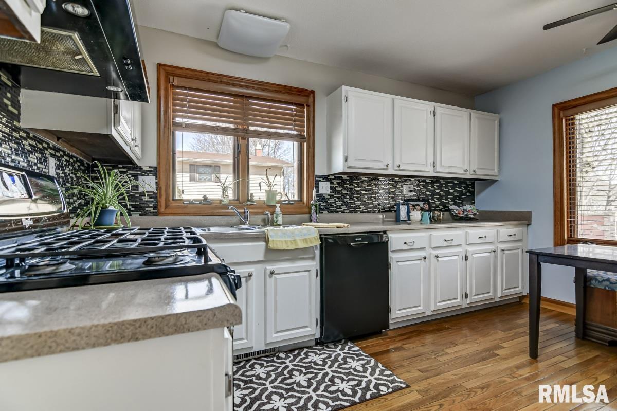 14093 St Joseph Road Athens, IL 62613 - Photo 13 of 38 Gallery Image 13