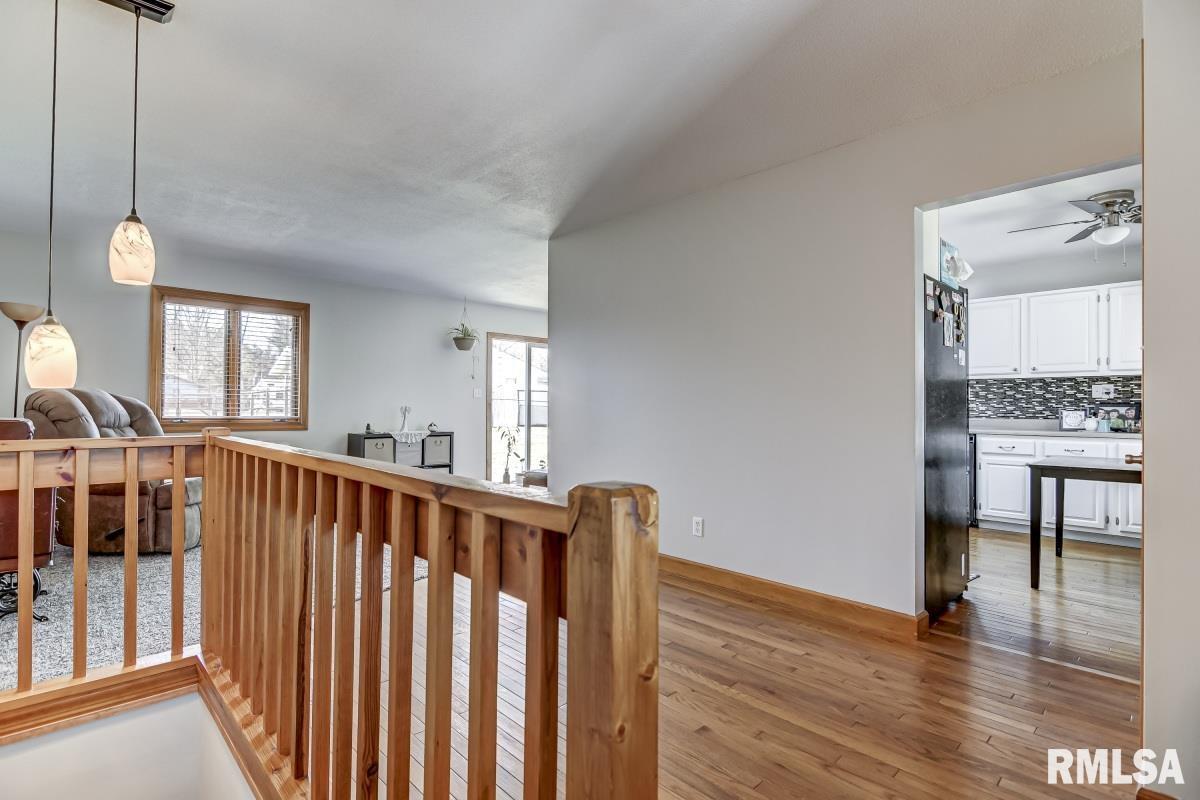 14093 St Joseph Road Athens, IL 62613 - Photo 14 of 38 Gallery Image 14