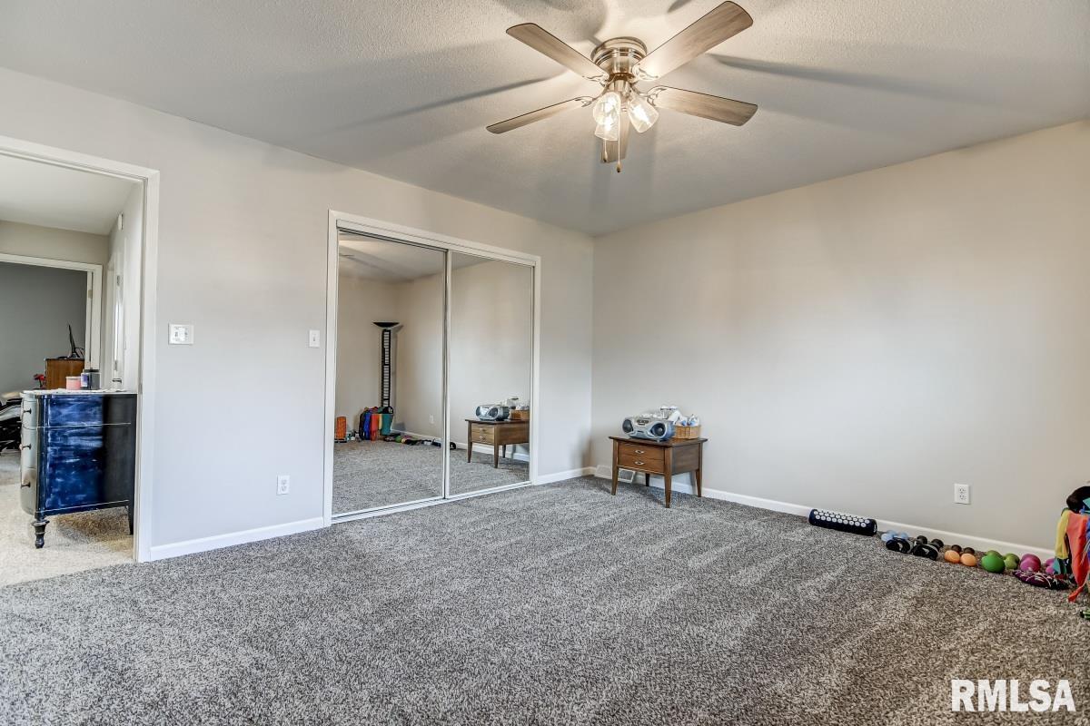 14093 St Joseph Road Athens, IL 62613 - Photo 15 of 38 Gallery Image 15