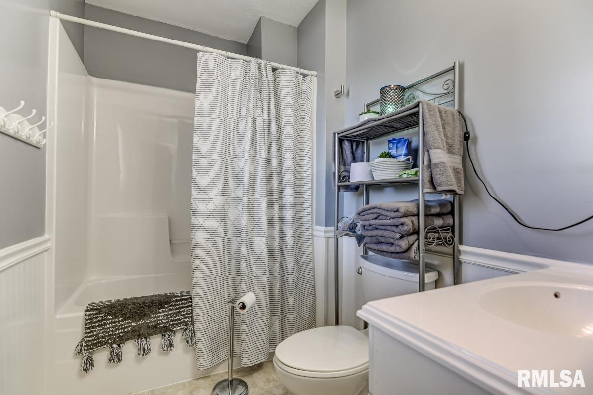 14093 St Joseph Road Athens, IL 62613 - Photo 19 of 38 Gallery Image 19