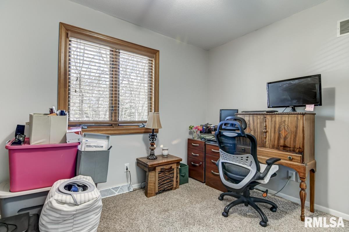 14093 St Joseph Road Athens, IL 62613 - Photo 21 of 38 Gallery Image 21