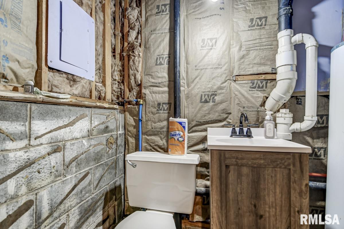 14093 St Joseph Road Athens, IL 62613 - Photo 31 of 38 Gallery Image 31