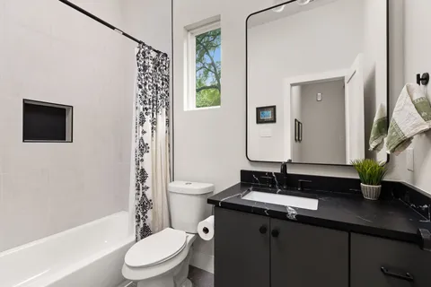 $660,000 | 10107 Alcott Cove, Austin, TX 78748