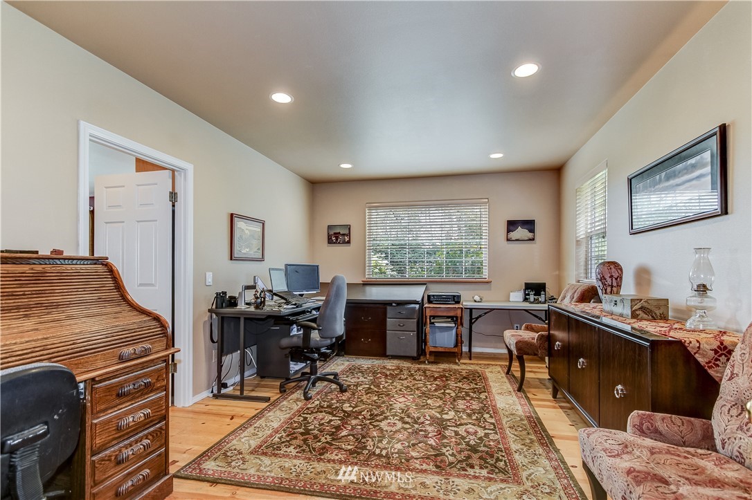 6806 Foster Slough Road Snohomish, WA 98290 - Photo 11 of 25 Gallery Image 11