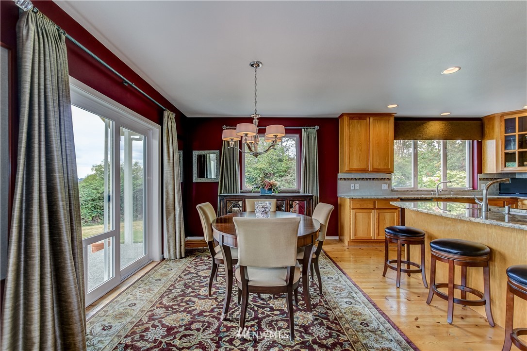 6806 Foster Slough Road Snohomish, WA 98290 - Photo 8 of 25 Gallery Image 8