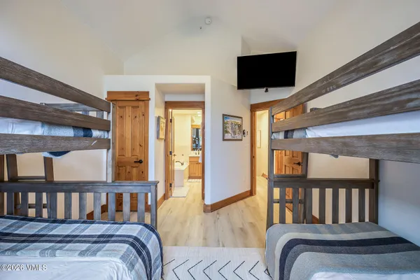 $1,950,000 | 30 Cresta Road, Unit 306, Edwards, CO 81632