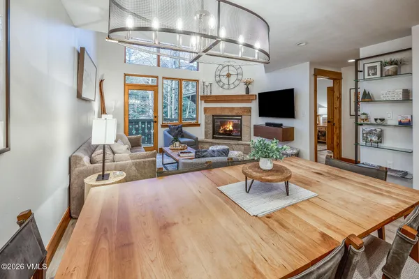 $1,950,000 | 30 Cresta Road, Unit 306, Edwards, CO 81632