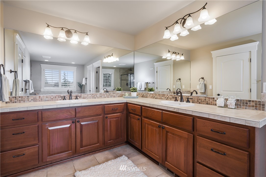 8708 Northeast 198th Street Bothell, WA 98011 - Photo 15 of 25 Gallery Image 15