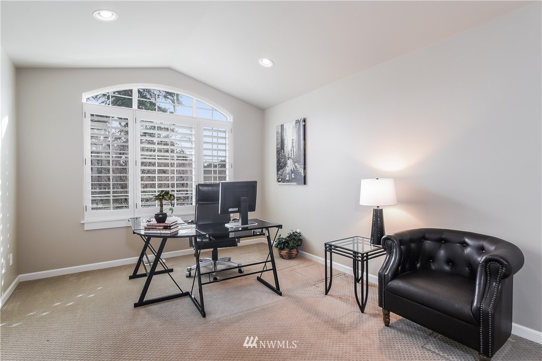 8708 Northeast 198th Street Bothell, WA 98011 - Photo 18 of 25 Gallery Image 18
