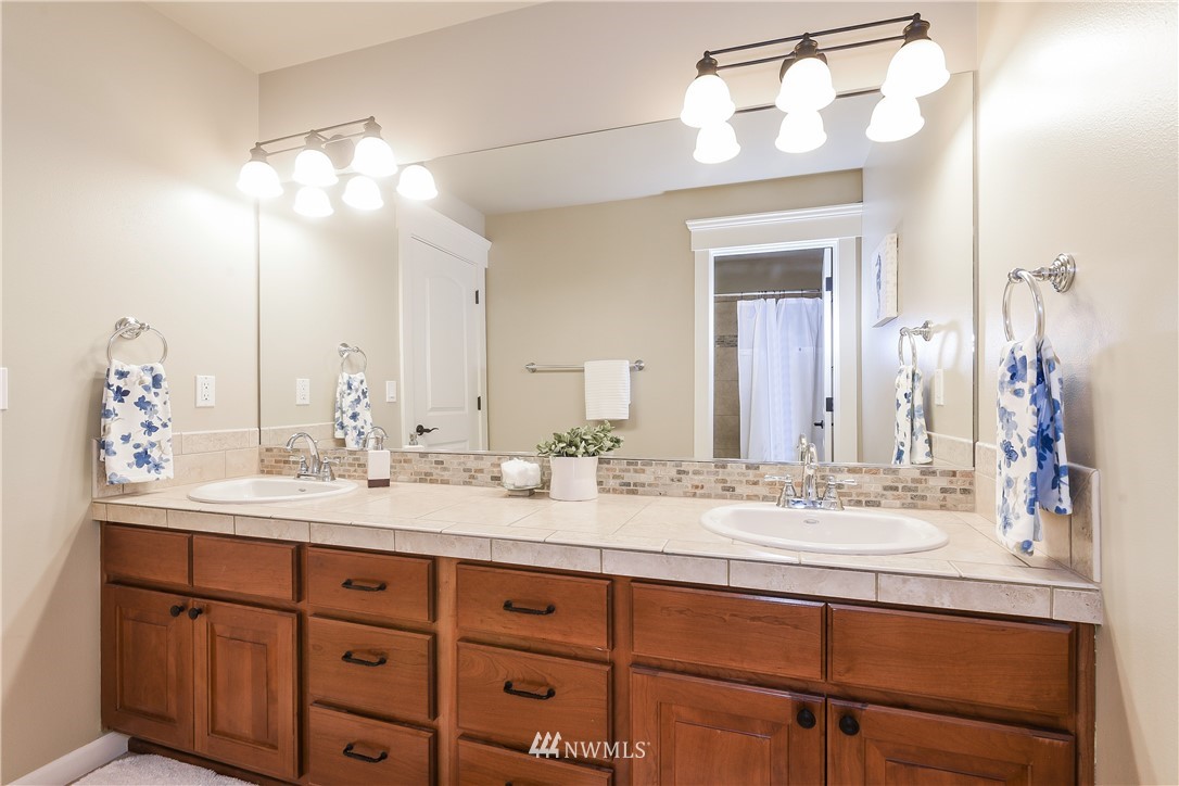 8708 Northeast 198th Street Bothell, WA 98011 - Photo 20 of 25 Gallery Image 20