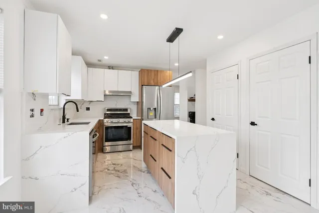 $599,000 | 78 Kristopher Drive, Hamilton, NJ 08620