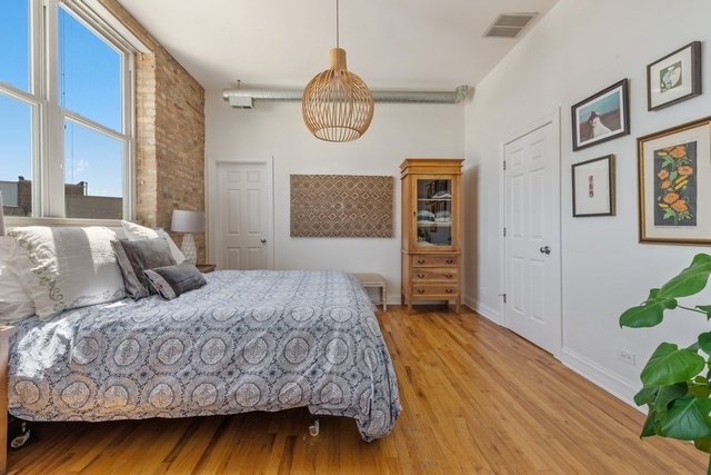 1245 West George Street, Unit 402 Chicago, IL 60657 - Photo 10 of 17