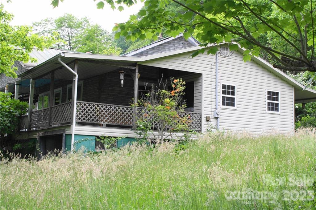 1842 South Fork Road Marshall, NC 28753 - Photo 15 of 22 Gallery Image 15