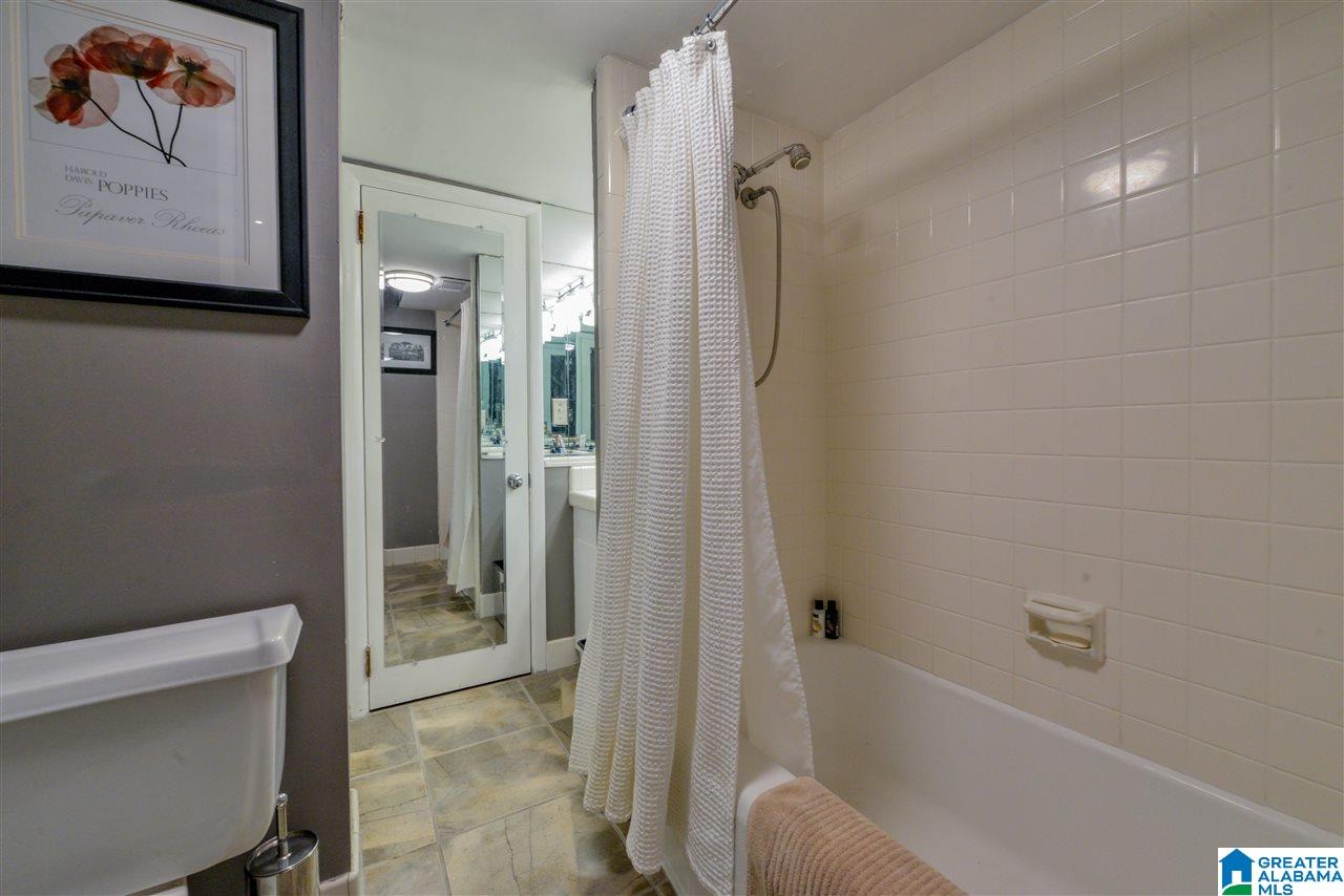 66 Cherokee Road Tuscaloosa, AL 35404 - Photo 40 of 50