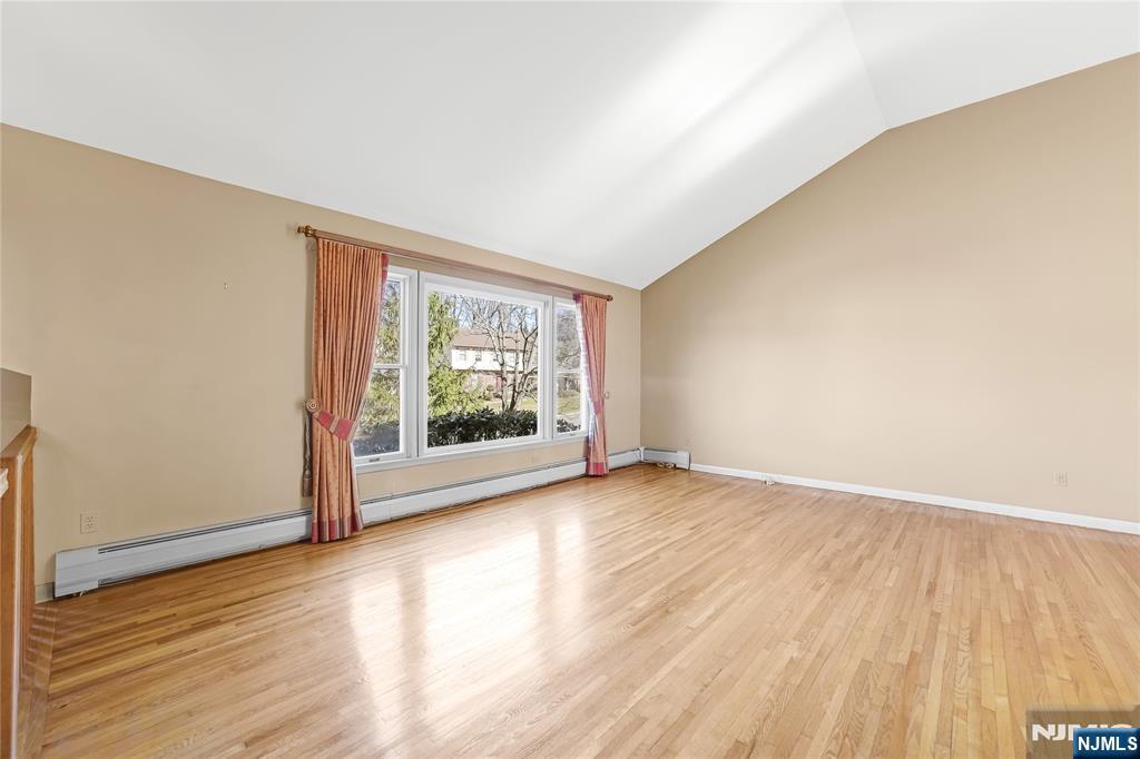 31 Virgil Road Norwood, NJ 07648 - Photo 5 of 38