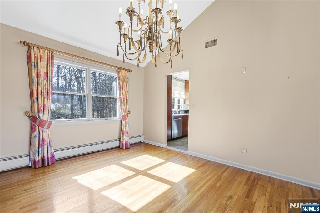 31 Virgil Road Norwood, NJ 07648 - Photo 8 of 38