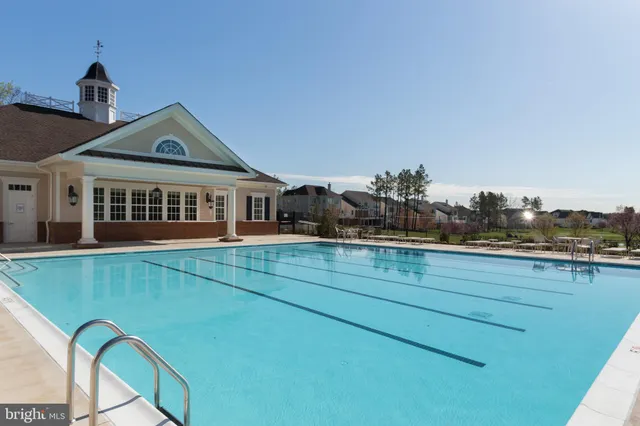 $445,000 | 15110 Heather Mill Lane, Unit 201, Haymarket, VA 20169