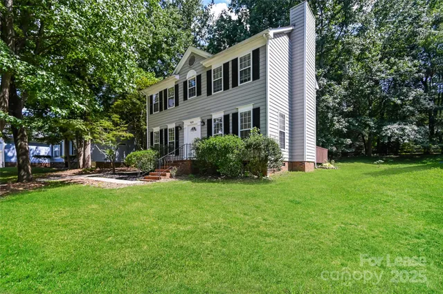 $1,820 | 7039 Daerwood Place, Charlotte, NC 28215