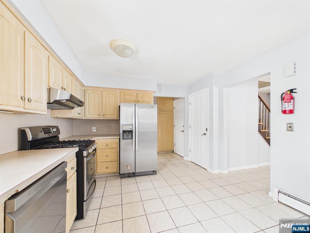 50 Hepburn Road Clifton, NJ 07012 - Photo 8 of 38