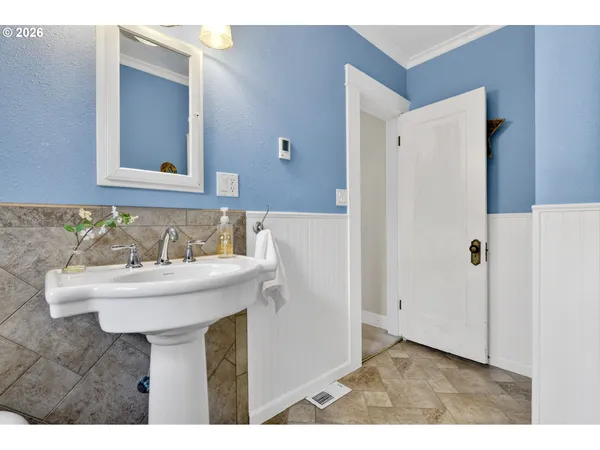 $369,950 | 329 Southeast Linden Court, Gresham, OR 97080