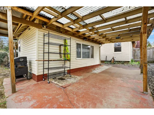 $369,950 | 329 Southeast Linden Court, Gresham, OR 97080