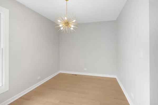 $649,900 | 1008 West Ash Drive, Mount Prospect, IL 60056