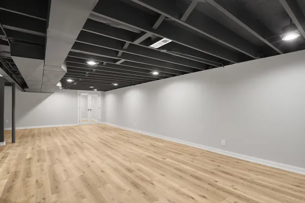 $649,900 | 1008 West Ash Drive, Mount Prospect, IL 60056