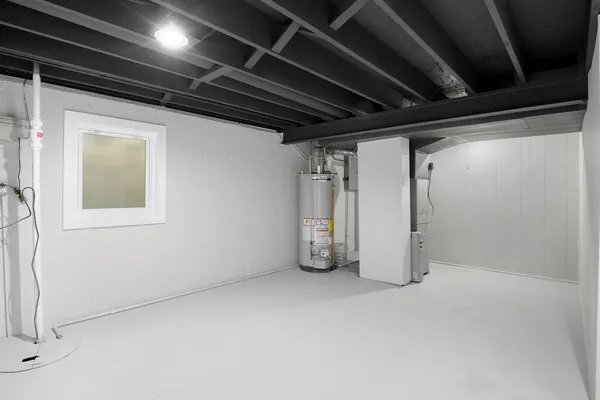 $649,900 | 1008 West Ash Drive, Mount Prospect, IL 60056