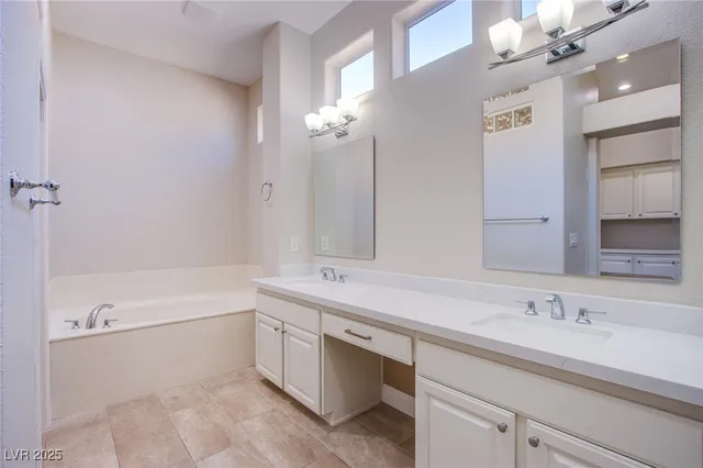 $3,300 | 2660 Crown Ridge Drive, Las Vegas, NV 89134