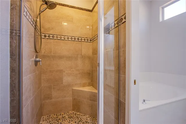 $3,300 | 2660 Crown Ridge Drive, Las Vegas, NV 89134