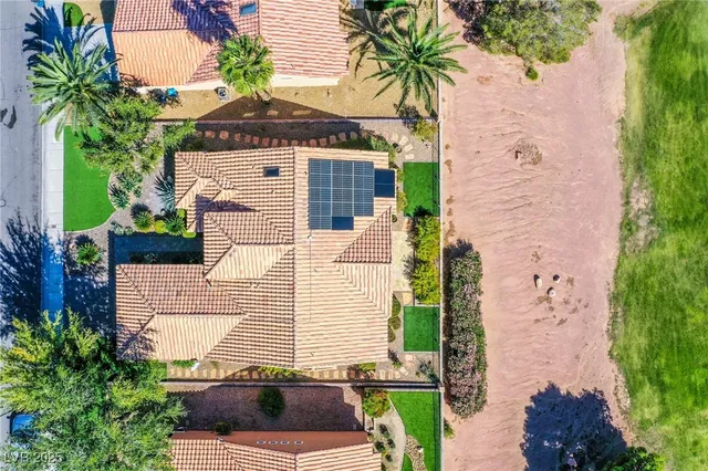 $3,300 | 2660 Crown Ridge Drive, Las Vegas, NV 89134