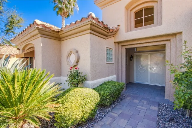 $3,300 | 2660 Crown Ridge Drive, Las Vegas, NV 89134